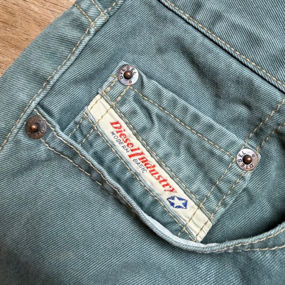 Diesel‎ Jeans Men 30x27 Sage Green Straight Leg Button Fly Made in Italy (Tag32)